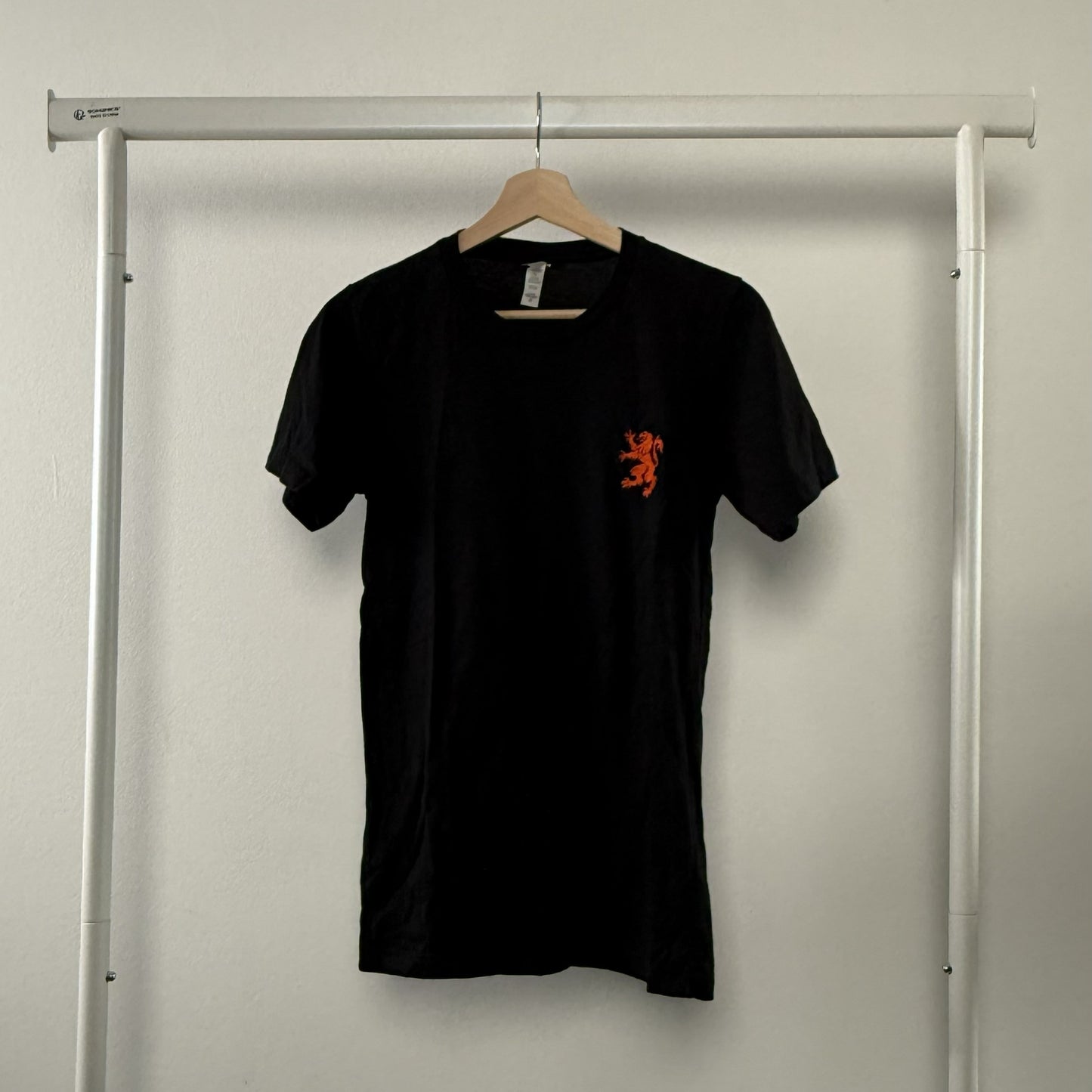 Unisex T-Shirt "Orange Lion" SAMPLE SALE
