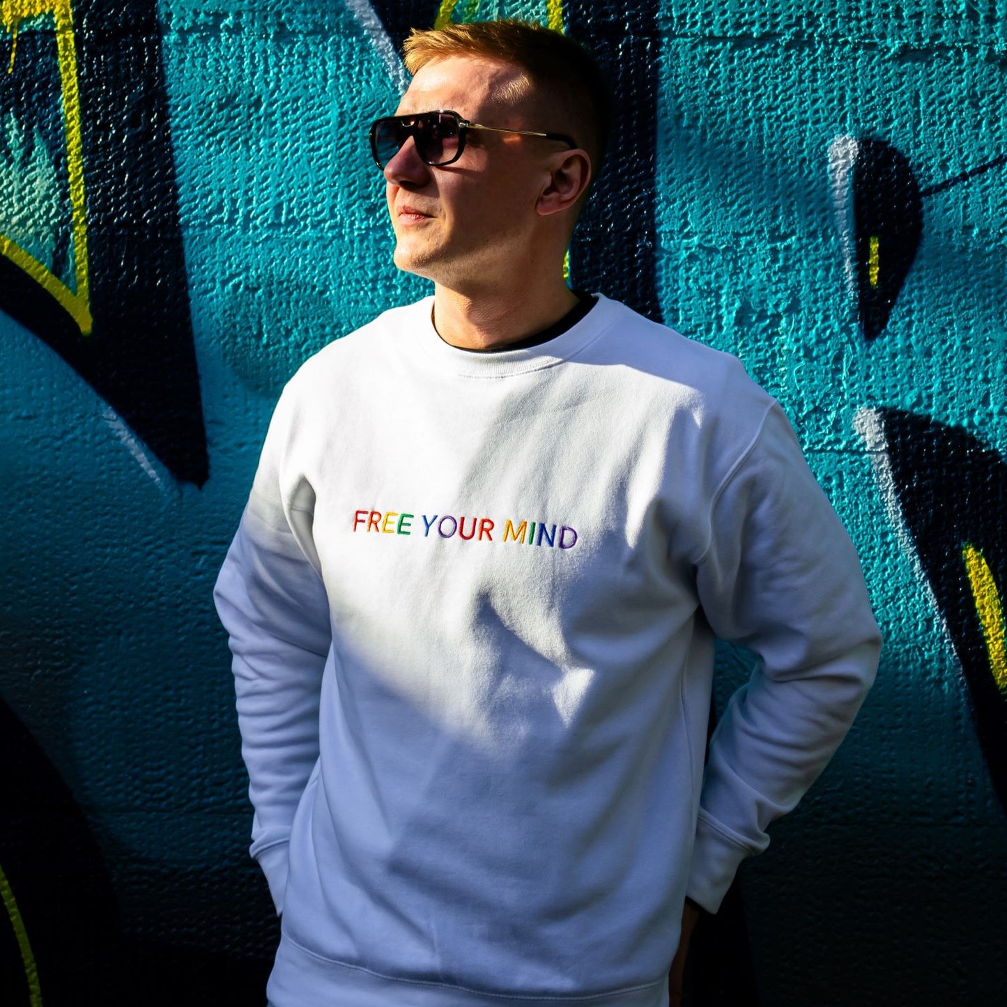 Unisex Premium Sweatshirt "FREE YOUR MIND" colored