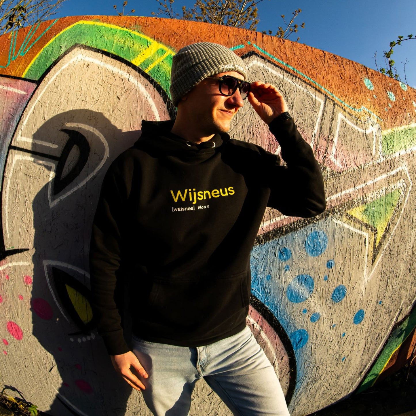 Premium Unisex Hoodie "Wijsneus"